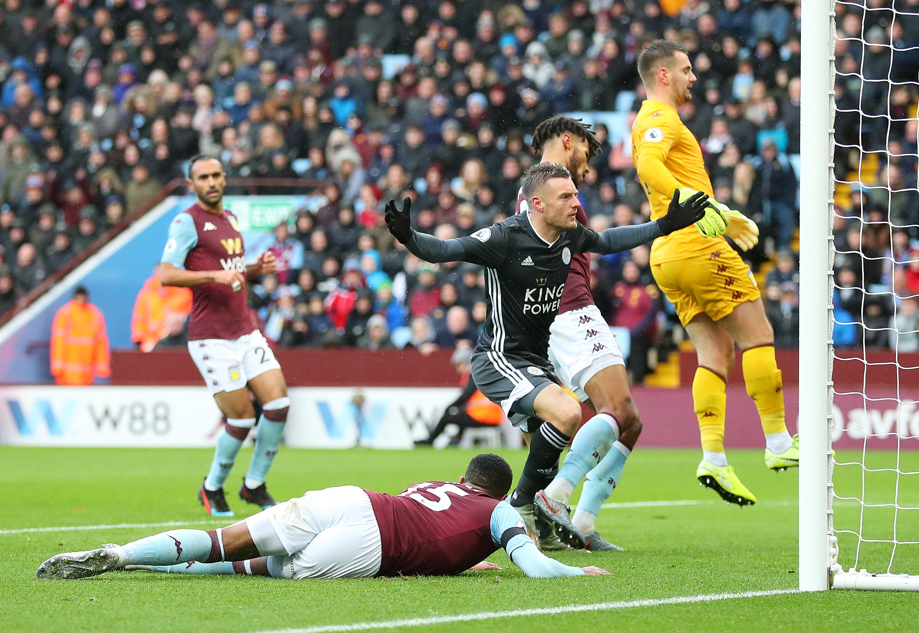 年仅36岁 年仅36岁